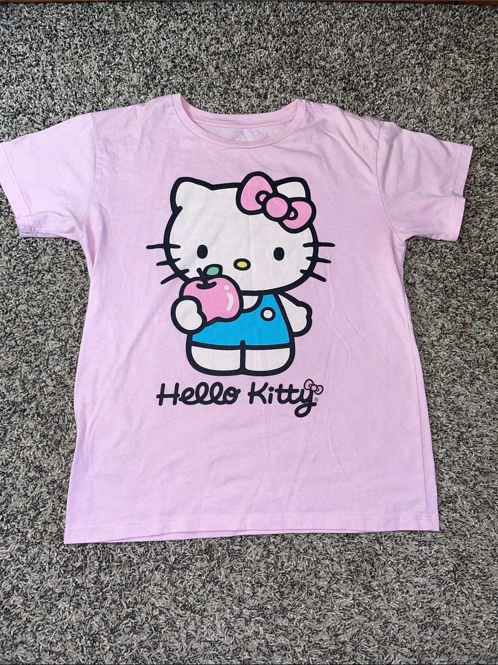 Girls Sanrio Hello Kitty tee shirt size large 10/12